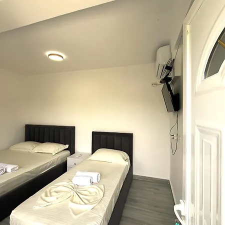 Aparthotel Quiet Blue *