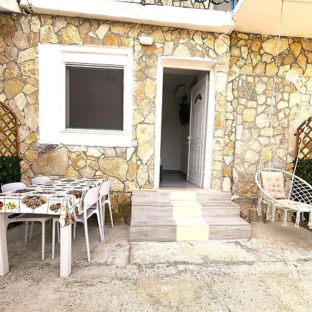 Quiet Blue 3* Vlorë