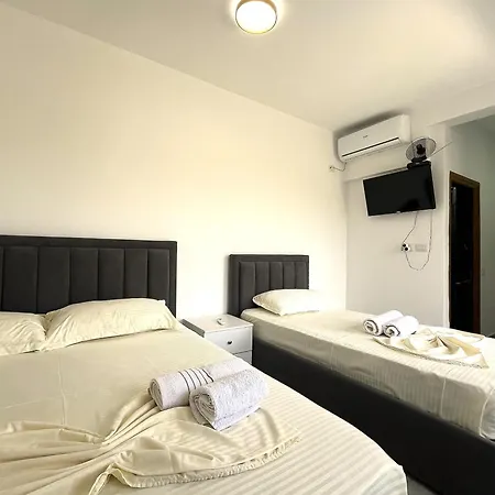Quiet Blue Aparthotel Vlore