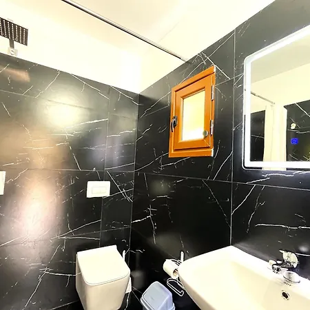 Quiet Blue Aparthotel