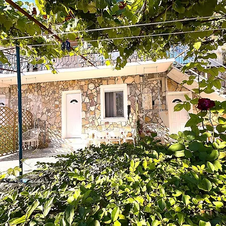 Quiet Blue Hotel apartamentowy Wlora